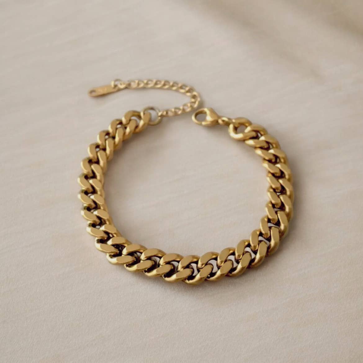 Lana Link Bracelet | Gold Chunky Chain Link Bracelet