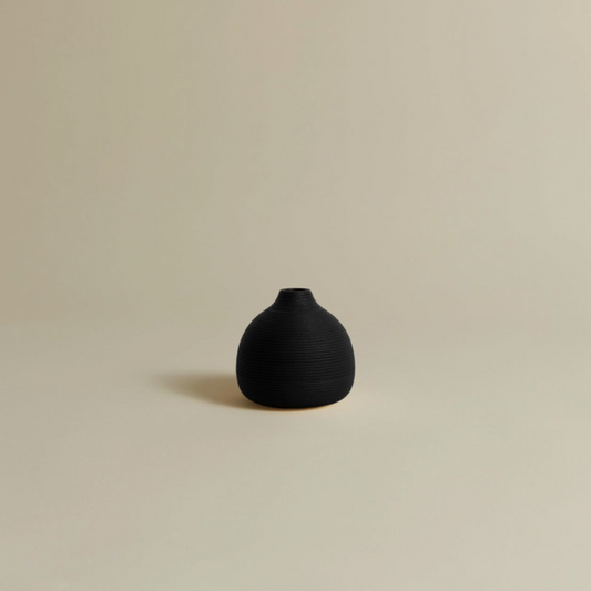 Micro Vase- Matte Black