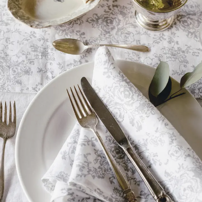 Linen Dinner Napkin in Light Blue English Rose