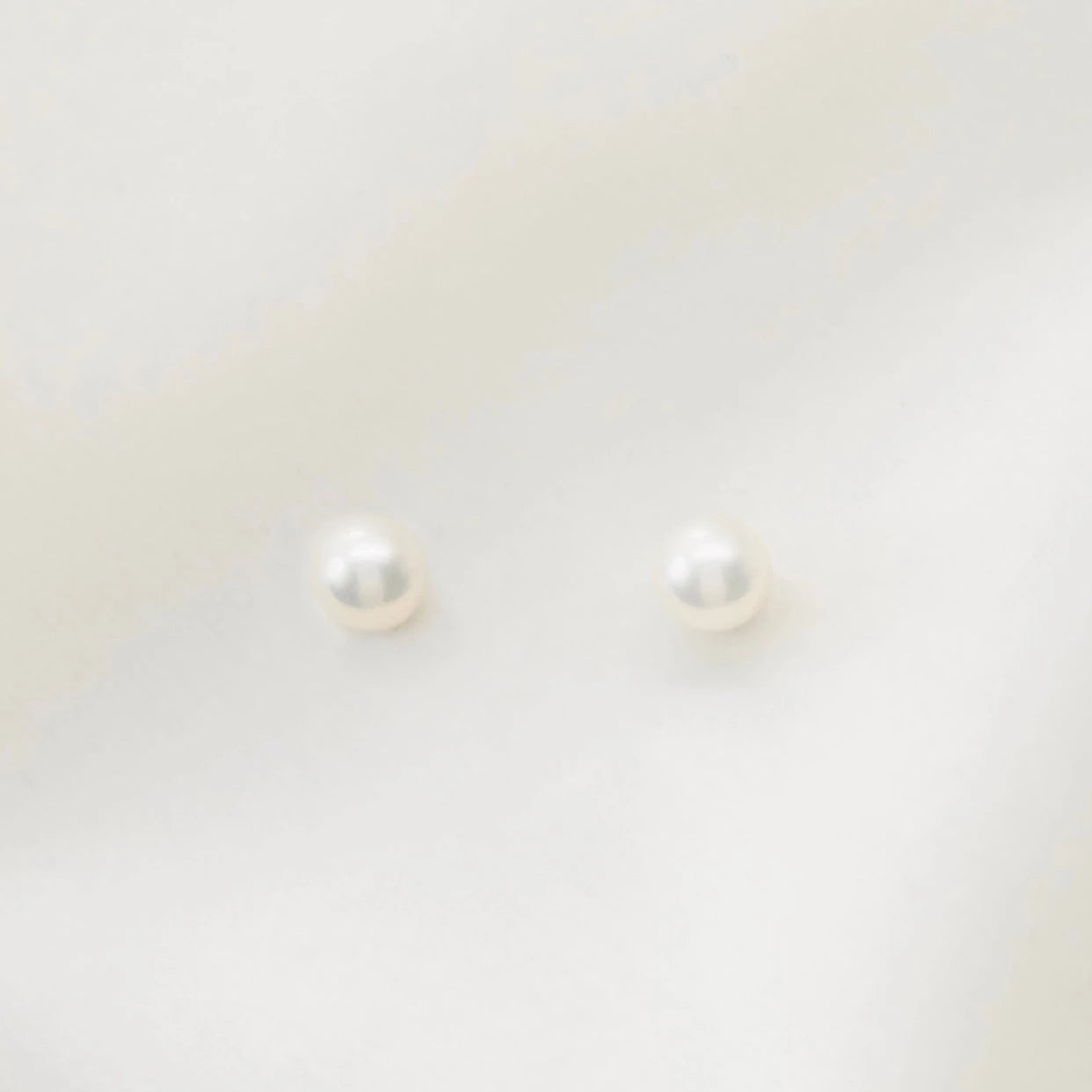 Pearl Studs